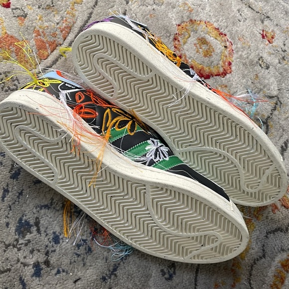 New super earth adidas - Picture 2 of 6